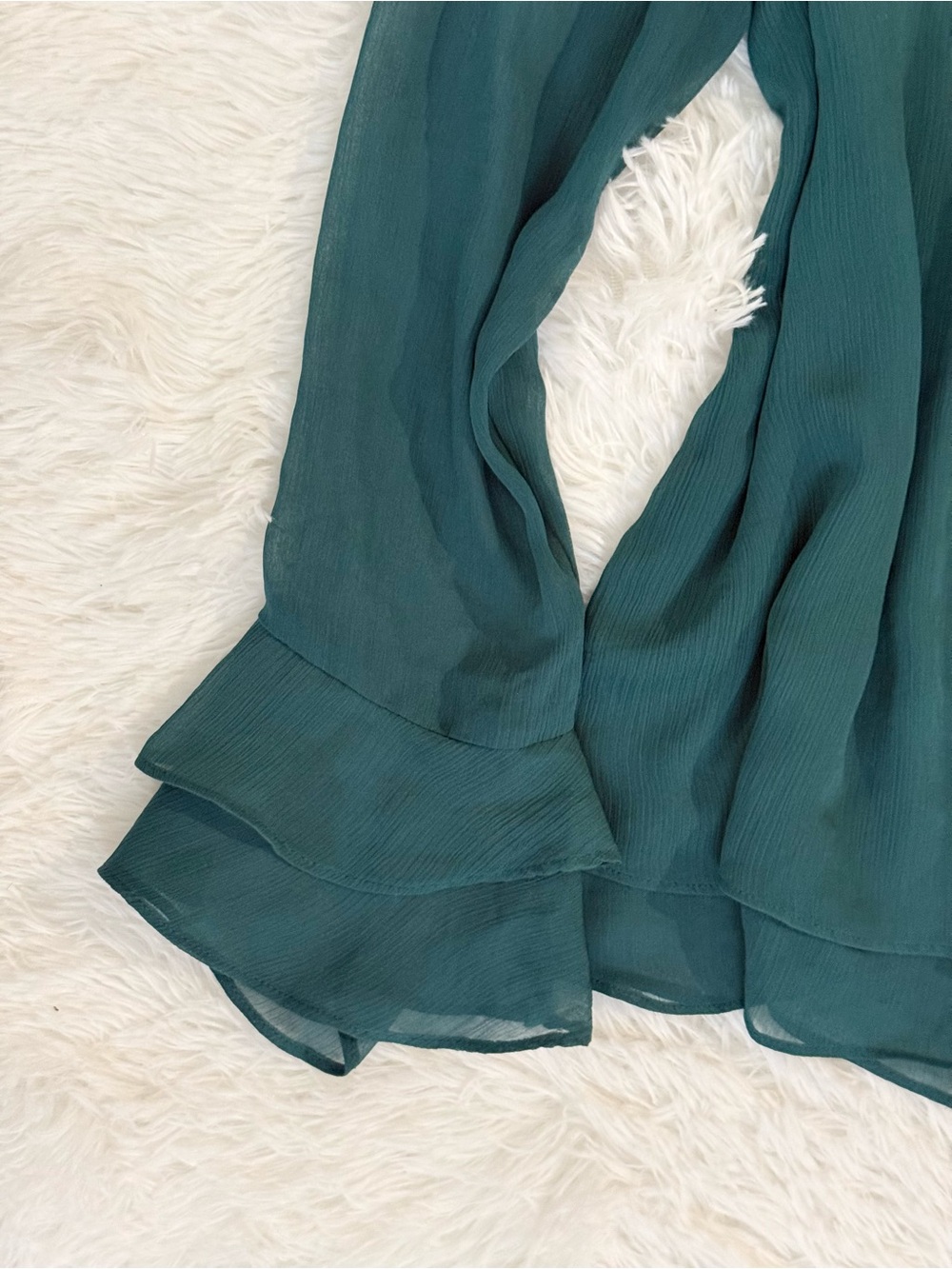 Naked Zebra Green Chiffon Blouse Size L Flared Cuffs Keyhole Back Sheer⁠ - Picture 3 of 5